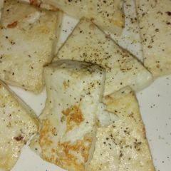 A picture of Fry paneer slices.