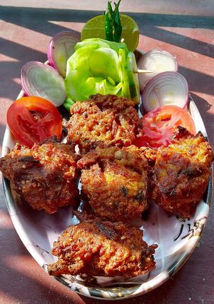 লেফটওভার রাইস পকোড়া(leftover rice pakora recipe in Bengali) রেসিপির প্রধান ছবি
