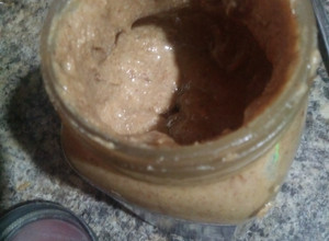 Una foto de Crema de cacahuete casera con stevia