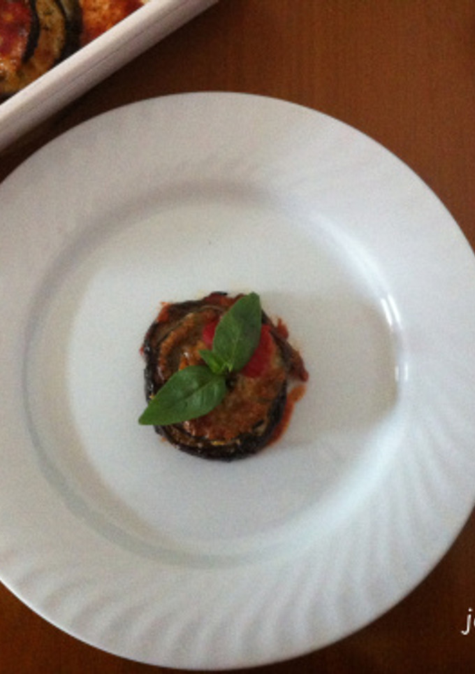 Una foto de Berenjenas a la parmesana light/melanzane alla parmigiana light (non fritte)