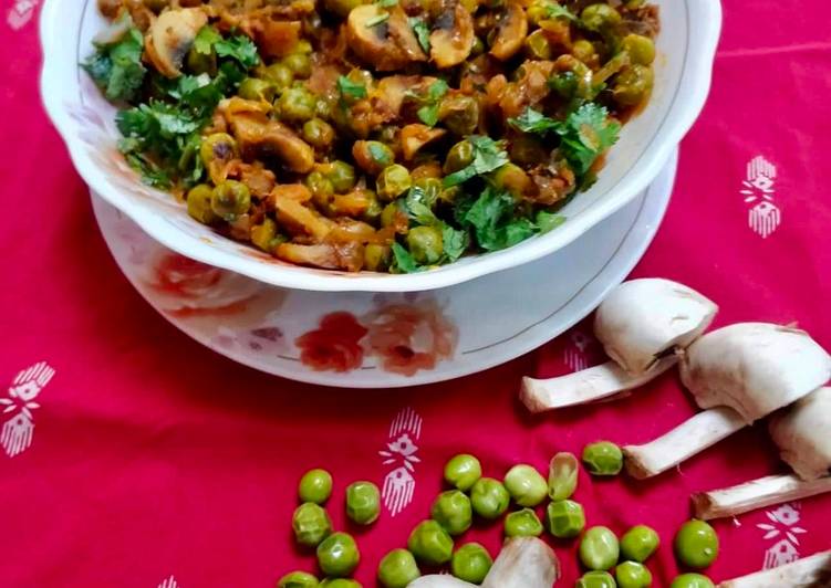 Recipe of Delicious Dry Mushroom Mater Masala