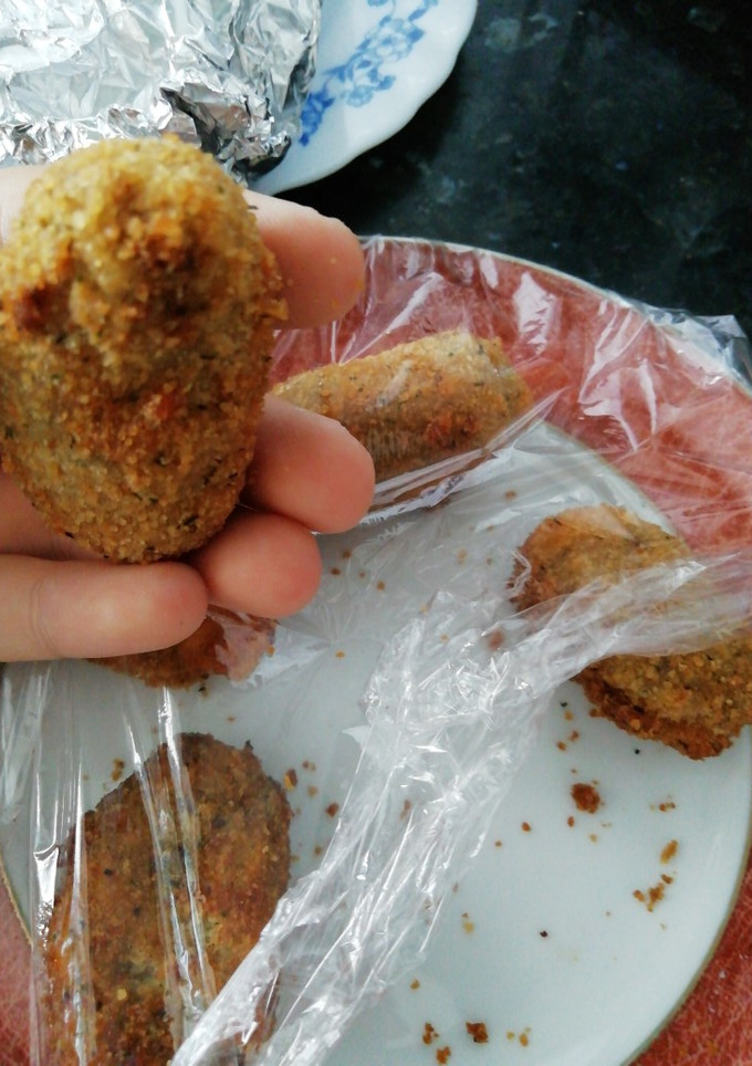 Una foto de Croquetas de carne del puchero con bechamel