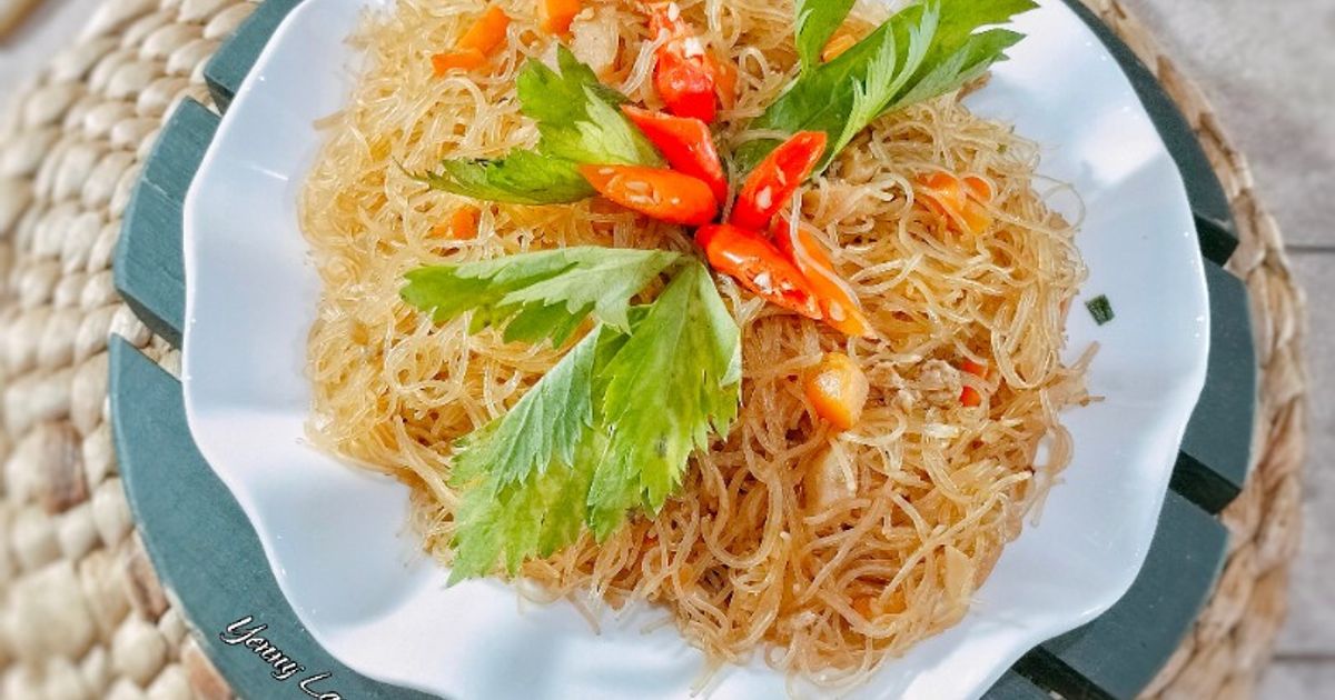 Bihun goreng untuk isian pastel