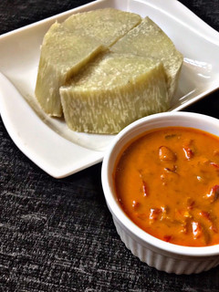 A picture of Ngoo Served with Boiled Yam.
