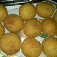 Roti goreng isi coklat