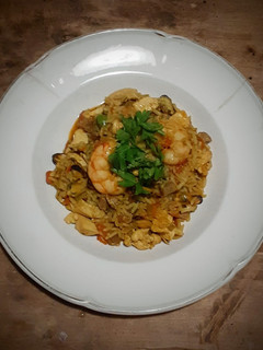 Una foto de Paella valenciana