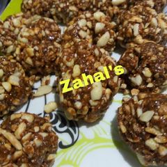 A picture of Honey Groundnut cake.