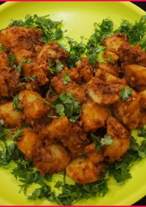 A picture of Chatpate Achari Aloo Resturants Style.