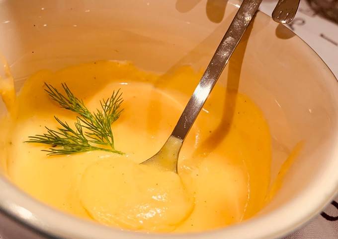 Microwave Hollandaise Sauce