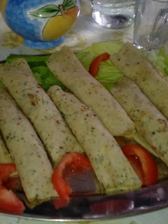 Una foto de Crepes de patatas rellenos de Atún
