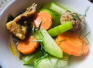 Hình của món Canh gà bí xanh lá chanh.