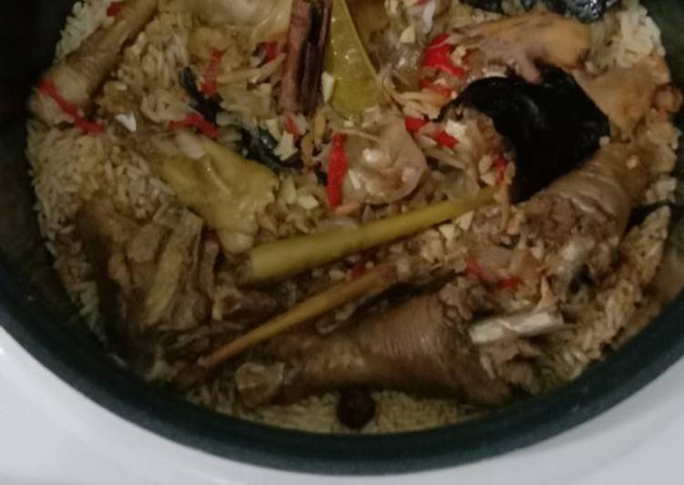 Resep Nasi Kebuli Ayam Kampung Magicom yang Enak Banget