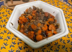 Une photo de Sauté de légumes en sucré salé, aubergine et carottes aux champignons