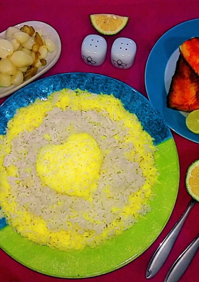 عکسی از دستور کته زعفرانی با ماهی