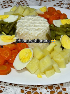 صورة لوصفة سلطة خضار مفورة مع الأرز
