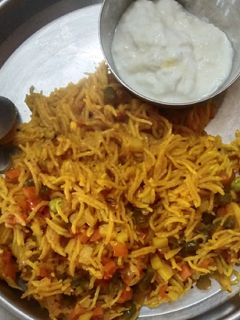 વઘારેલી ખીચડી રેસીપી મુખ્ય ફોટો