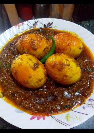 ডিম কষা (dim kosha recipe in Bengali) রেসিপির প্রধান ছবি