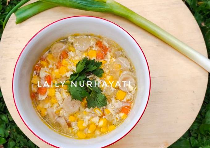 Sweet corn cream soup with egg fiber