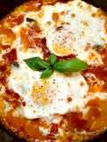 Huevos al plato gratinados