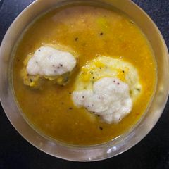 A picture of Rava idli.