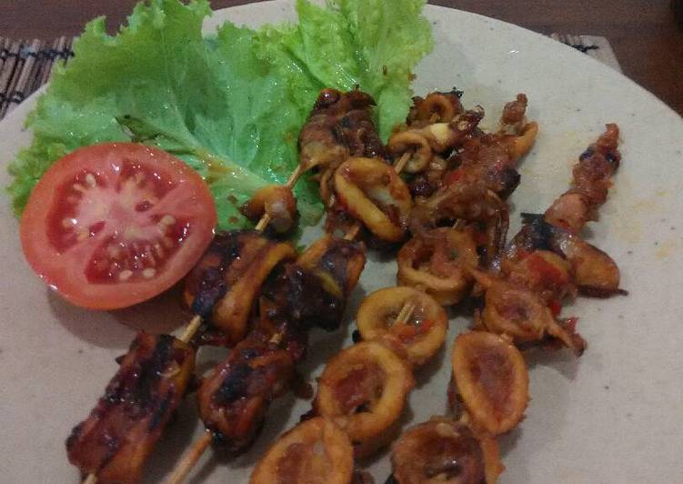 sate cumi (bumbu merah)