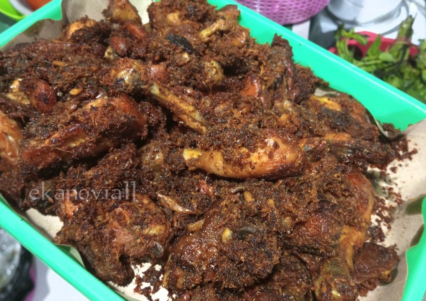 Ayam goreng lengkuas