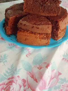 Una foto de Bizcochuelo de chocolate con dulce de leche