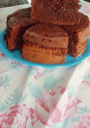 Una foto de Bizcochuelo de chocolate con dulce de leche