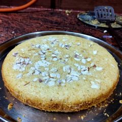A picture of Eggless rava cake.