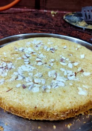 A picture of Eggless rava cake.