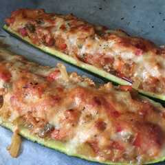 Foto principal de Calabacines rellenos de atún y verduras