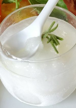 Une photo de Sorbet au romarin
