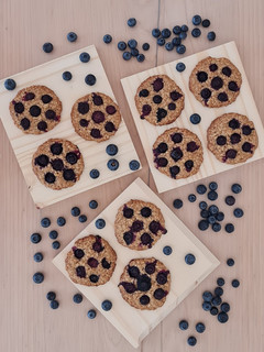 Una foto de Galletas de avena y arándanos (otras). Blueberries oat cookies