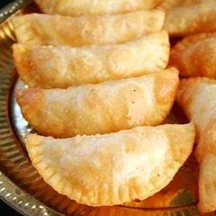 A picture of Holi special gujiya..