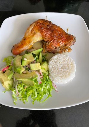 Una foto de Pollo al horno con cerveza