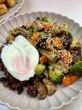 สะโพกไก่ผัดผัก