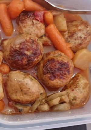 Una foto de Albóndigas con verdura