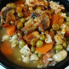 A picture of Chicken Fajita Soup without Tortillas.