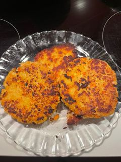 Una foto de Hamburguesas de pollo y zanahoria