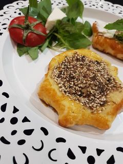 عکسی از دستور منقوشه لبنانی (نان زعتر)