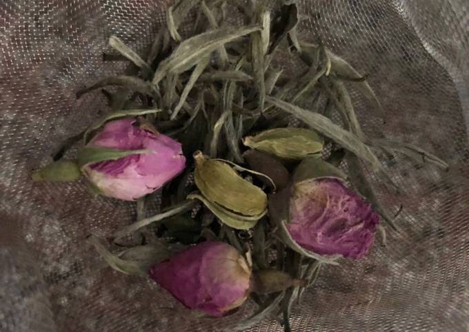 Rose and cardamom tea