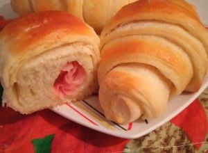 Una foto de Croissants rellenos (gigantes)