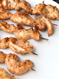 Grillezett Tandoori csirke saslik recept recept fotója