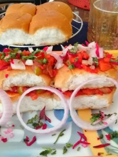 मसाला पाव (masala pav recipe in Hindi) रेसिपी मुख्य फोटो