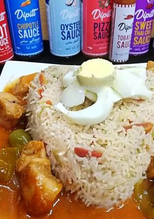 A picture of Fried rice and chicken manchurian.