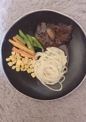 Foto resep 10. Steak beef blackpapper with spaghetti oglio olio