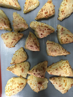 Una foto de Scones de Queso Parmesano