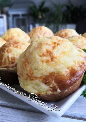 Une photo de Muffins salés lardons oignons emmenthal