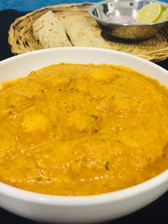 દમ આલુ (Dum Aloo Recipe In Gujarati) રેસીપી મુખ્ય ફોટો