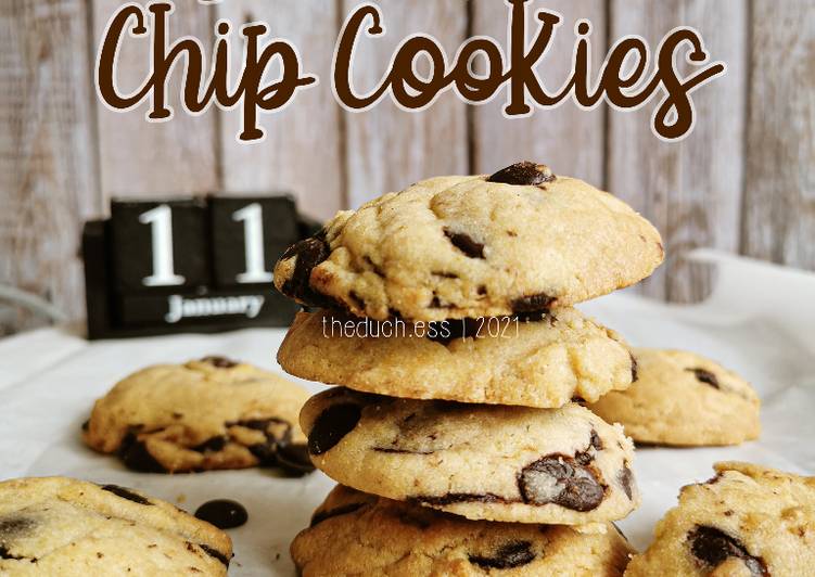 Resep: Soft & Chewy Chocolate Chip Cookies Mantap